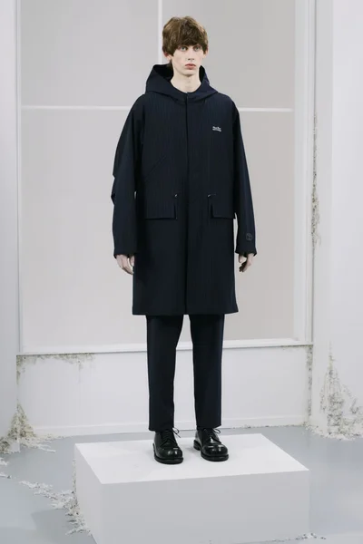 Look 17